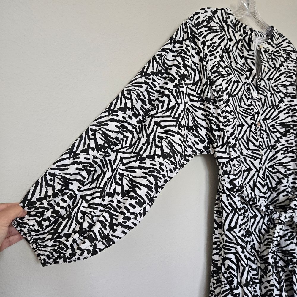 WKND WYFR Stylish Black & White Patterned Dress Long Puff Sleeves Size XS - Picture 5 of 10